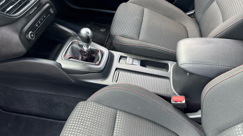 Ford Focus 1.0 EcoBoost Hybrid mHEV 155 ST-Line Edition 5dr Petrol Hatchback